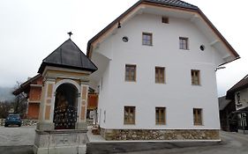Apartmaji Pri Marodnu